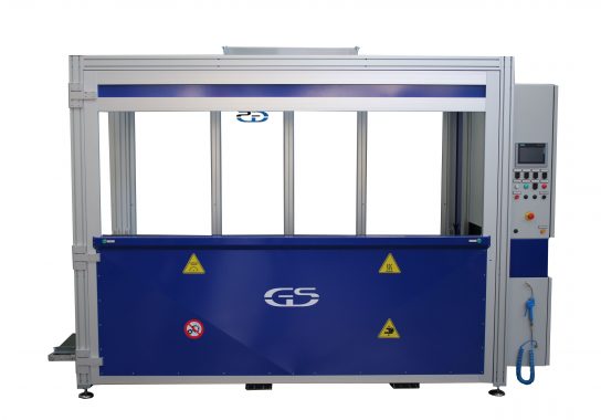 machine with interchangeable fixture GS-014-TCA